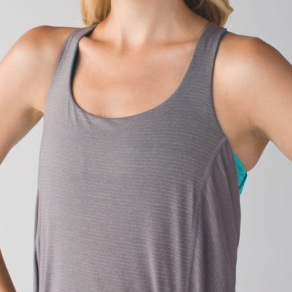 LULULEMON Wild Tank-  Heathered Slate / Blue Tropics - Picture 4 of 11